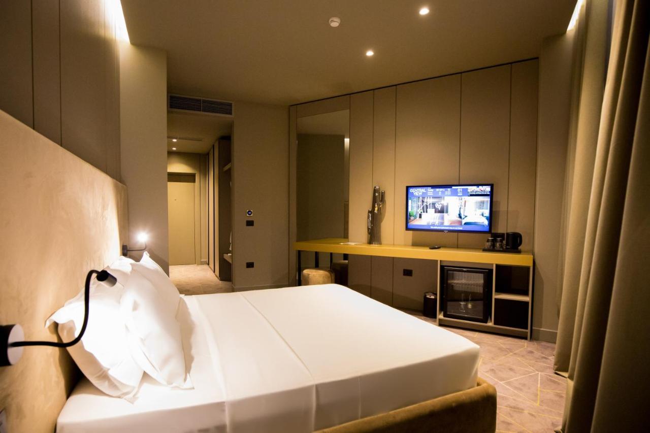 The Central View Boutique Hotel Vlorë Exteriör bild