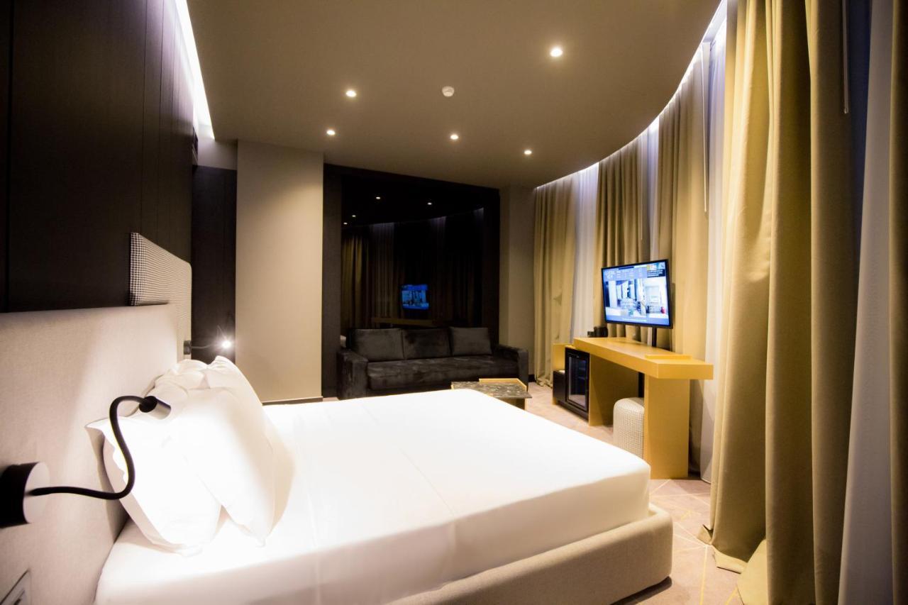 The Central View Boutique Hotel Vlorë Exteriör bild